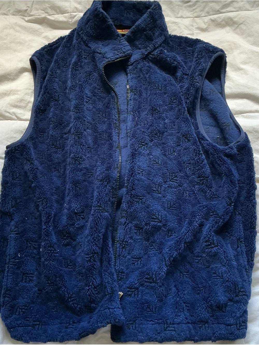 Plush Zip-Front Sleeveless Vest in Navy